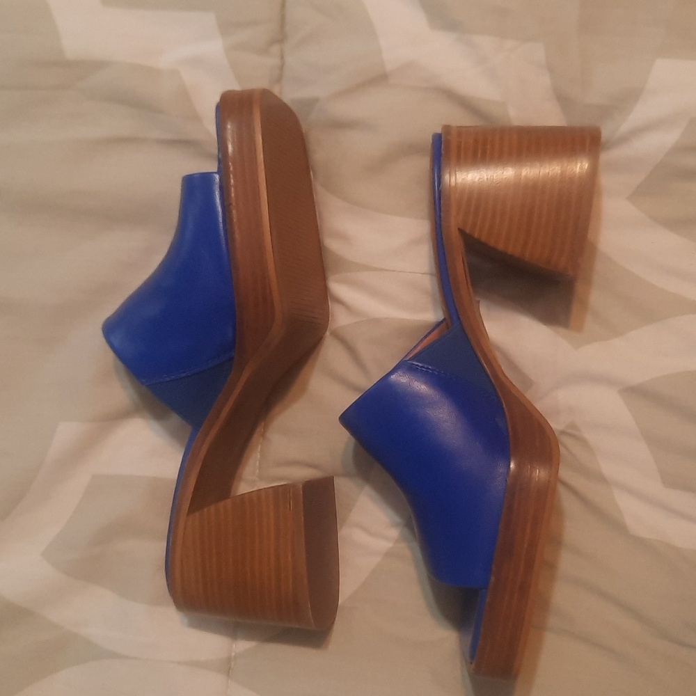 Lintervaille Mules Genuine Leather Size 8 NWT And Box Cobalt Blue